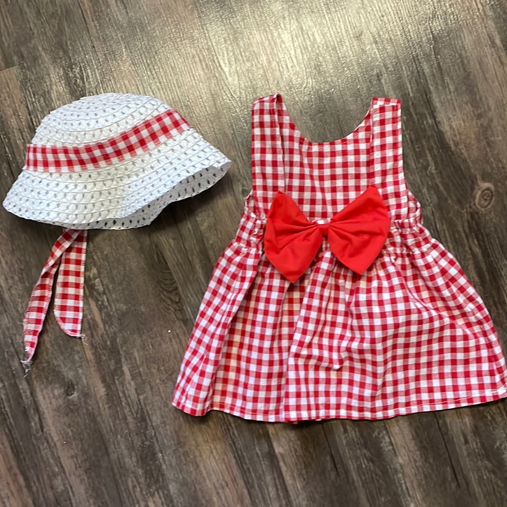 Worn once! Handmade!! Super cute Toddler dress with Hat!